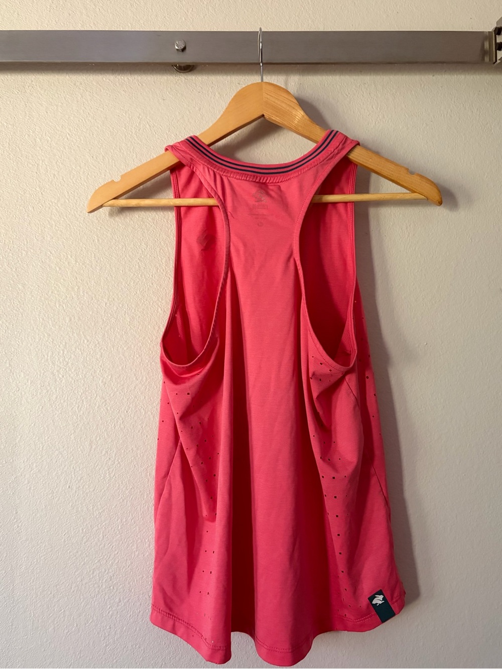Race Pace Tank by Rabbit, size Small - Picture 5 of 10